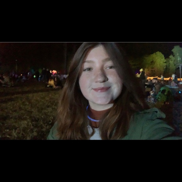 Meet your Posher, Mackenzie - Picture 3 of 6